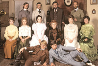Noce i Dnie - aktorzy w strojach filmowych